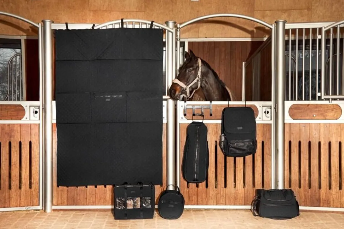 Catago stallgardin quiltet< Stallutstyr