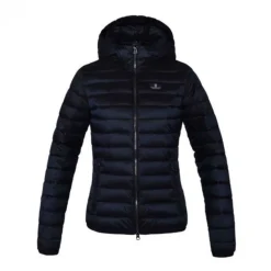 Klubbtøy Lofoten Kingsland Classic Vattert Jakke til Dame< Lofoten Hestesportsklubb