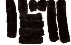 Skoies Syntetisk Saueskinn Sett - Sort< Transport Grimer